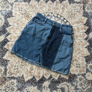 **3/$10** Arizona Skirt Size 7